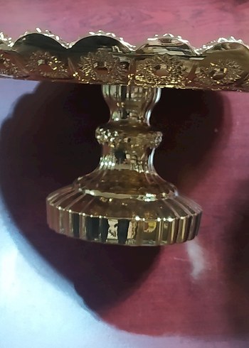 Parlak Altın Renkli Klasik Sunumluk - Görsel 4