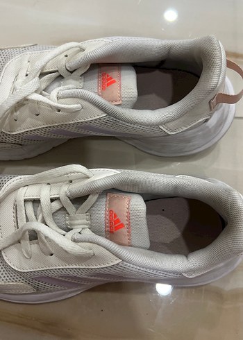 Kadın Beyaz Adidas Spor Ayakkabı - Görsel 3