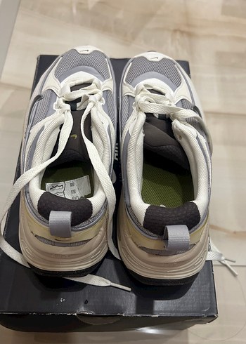 Kadın Beyaz Gri Bağcıklı Spor Ayakkabı - Görsel 3