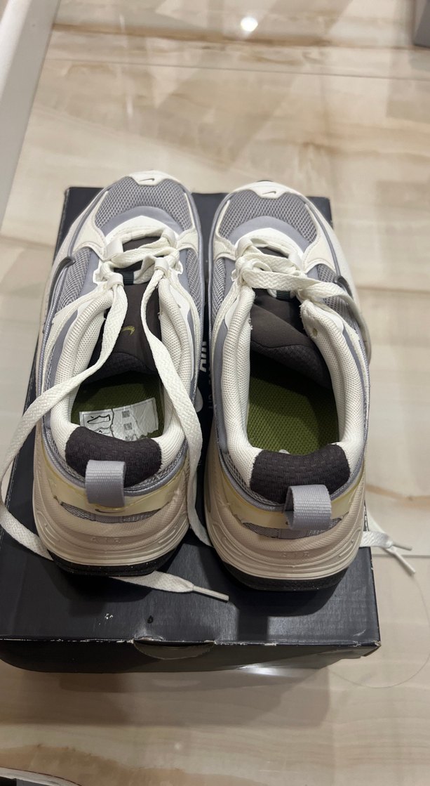 Kadın Beyaz Gri Bağcıklı Spor Ayakkabı - Görsel 3