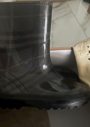 Kahverengi Tokalı Çocuk Yağmur Çizmesi Burberry orijinal yeni