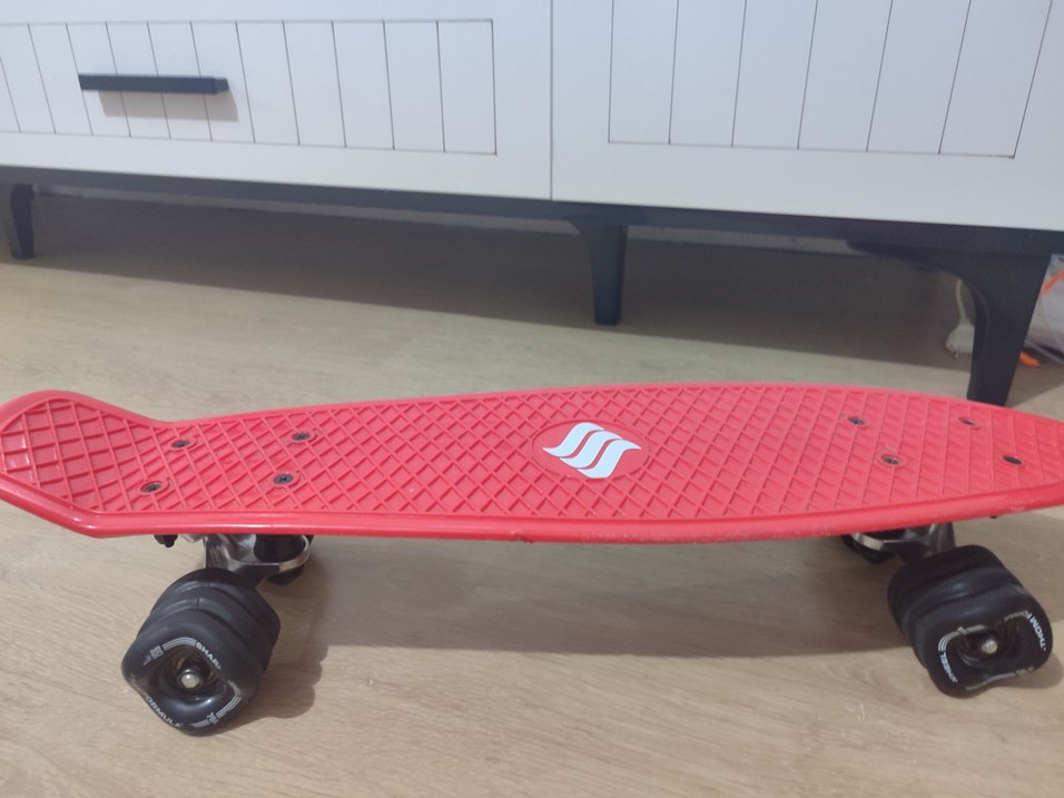 Kırmızı Shark Kaykay - Görsel 2