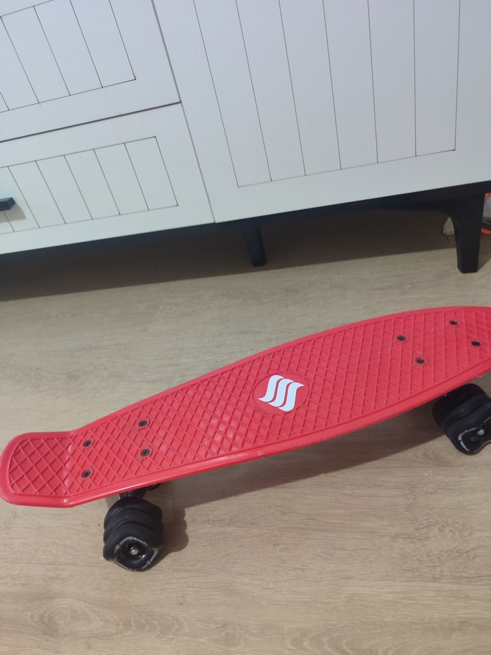 Kırmızı Shark Kaykay - Görsel 3