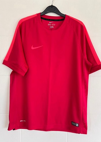 Kırmızı Nike Dri-FIT Kadın Tişört
