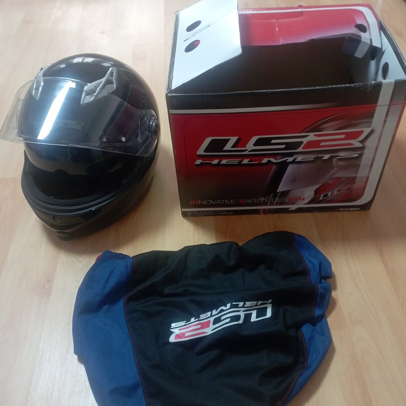 Siyah LS2 Motosiklet Kaskı XL - Görsel 4