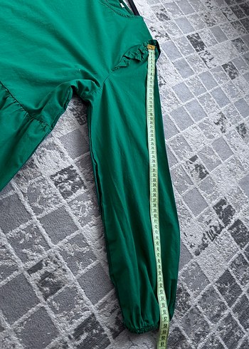 Yeşil V Yaka Uzun Salaş Elbise - Görsel 4