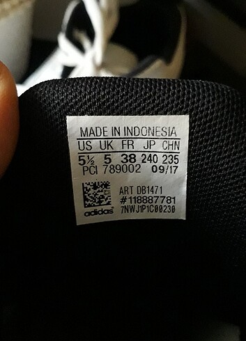 38 Beden Orjinal Adidas spor ayakkabi
