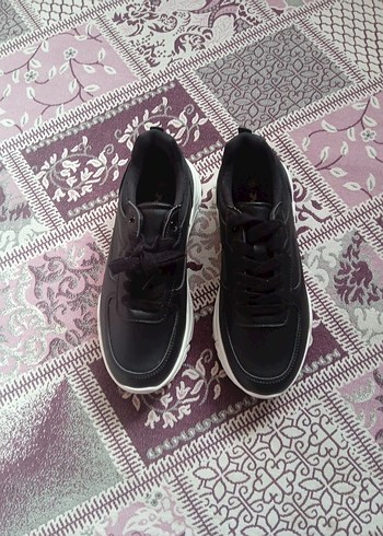 Kadın Siyah Bağcıklı Spor Ayakkabı - Görsel 2