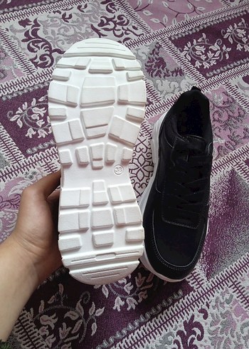 Kadın Siyah Bağcıklı Spor Ayakkabı - Görsel 7