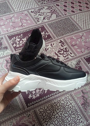 Kadın Siyah Bağcıklı Spor Ayakkabı - Görsel 5