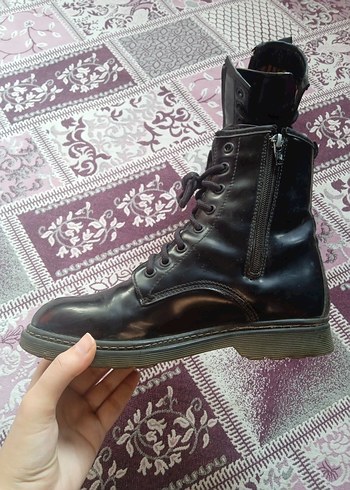 Kadın Siyah Deri Goth Botlar - Görsel 2