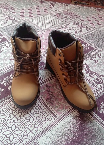 Deri Bağcıklı Kahverengi Dolgu Topuk Bot - Görsel 2