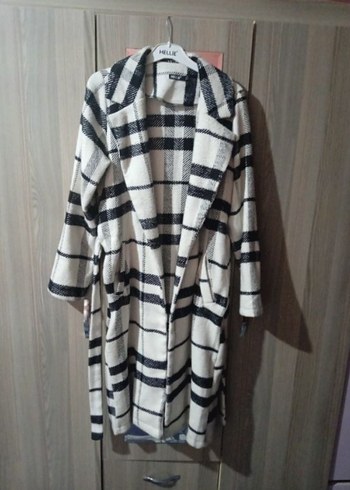 Ekose Desenli Uzun Kadın Kaban - Görsel 2