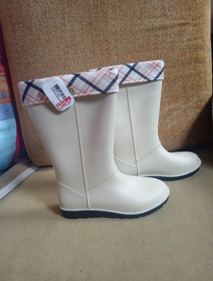 Beyaz Cırtlı Kauçuk Çizme - Görsel 2