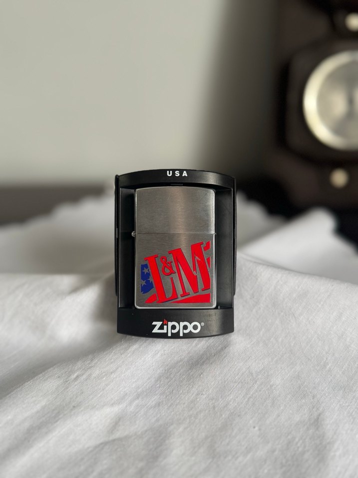 Zippo L&M Sigara Reklam Baskılı 1997 Model Benzinli Çakmak - Görsel 3