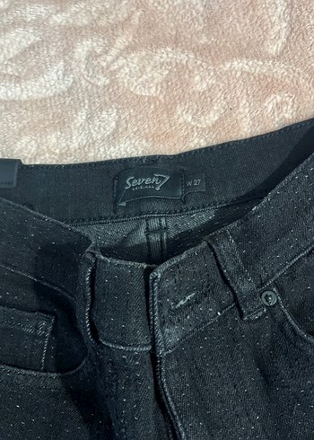 Kadın Siyah Düğmeli Midi Kot Pantolon - Görsel 3