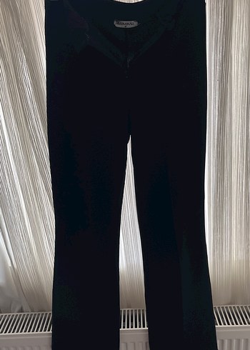 Siyah Düğmeli Kadın Kumaş Pantolon - Görsel 3