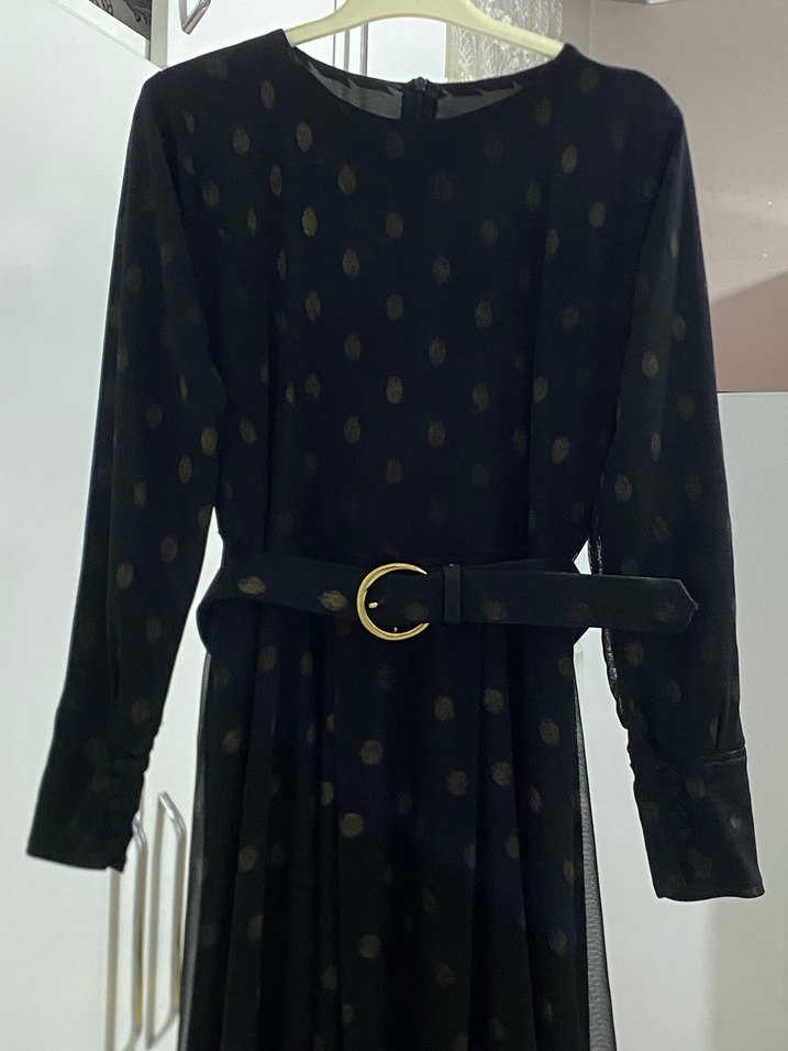 Tasarım Kemerli Siyah Puantiyeli Uzun Elbise - Görsel 2