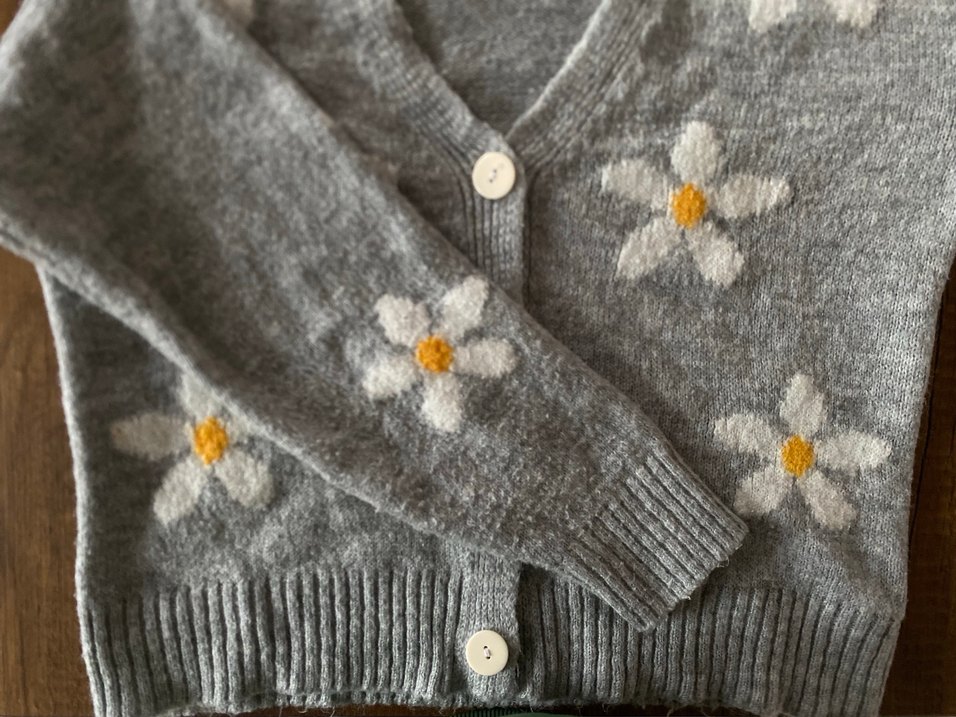 Gri Nakışlı Düğmeli Kadın Hırka - Görsel 3