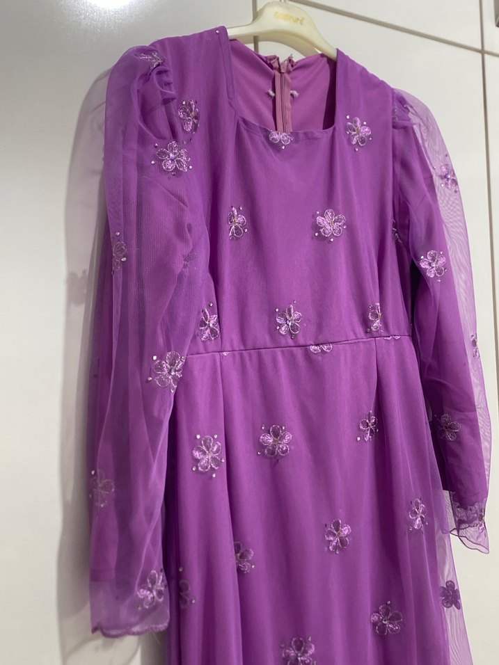 Tasarım Mor Nakışlı Boncuk İşlemeli Uzun Elbise - Görsel 2