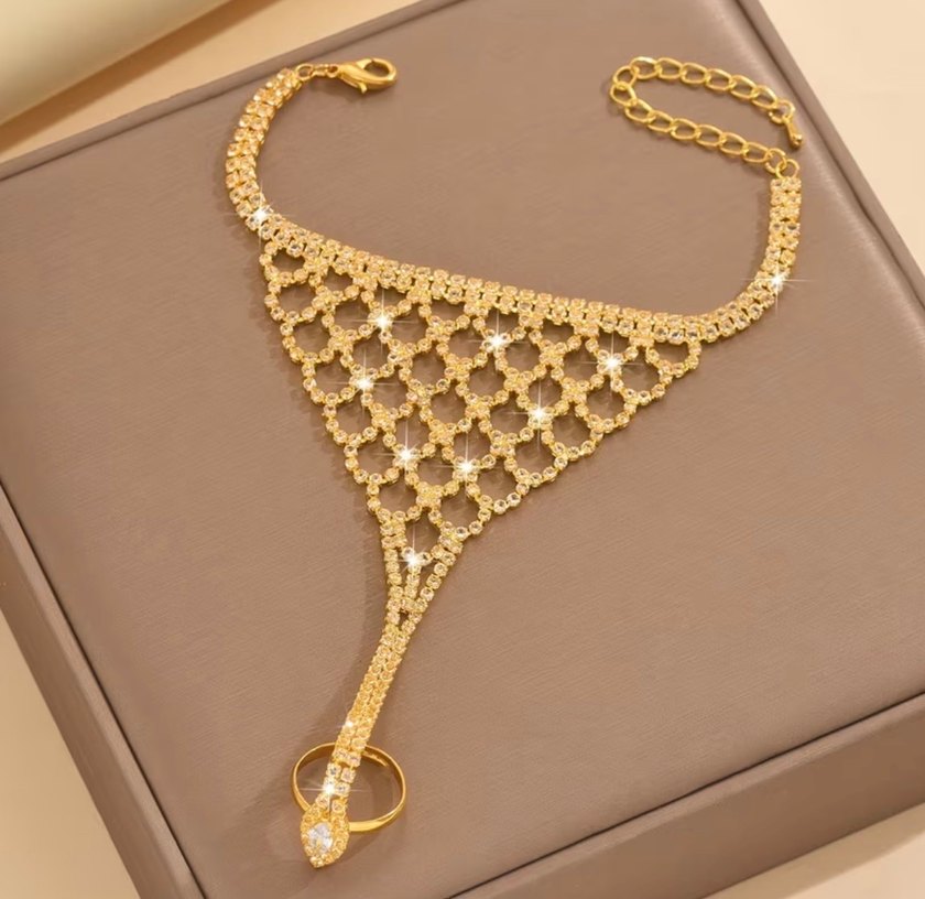 Altın Renkli Parlak Zincirli Kadın El Aksesuarı - Görsel 4