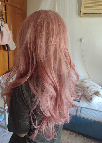 Pembe Dalgalı Cosplay Peruk