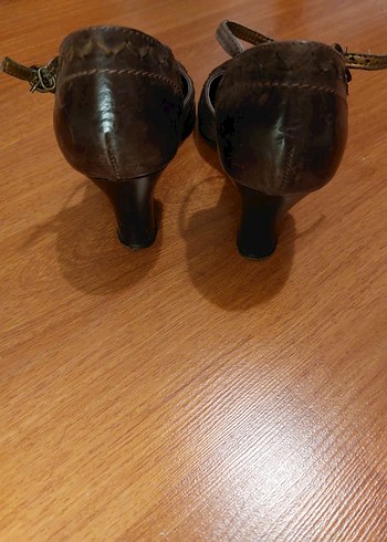 VİNTAGE Kahverengi Deri Kemerli Dolgu Topuklu Kadın Ayakkabı - Görsel 4