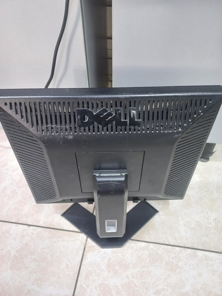 Dell Siyah Monitör - Görsel 3