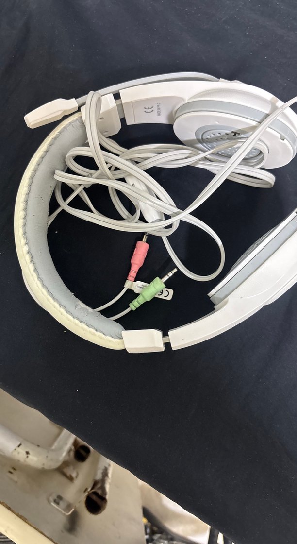 Beyaz Kablolu Kulaklık - Görsel 3