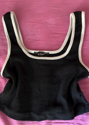 s Beden siyah beyaz mini crop