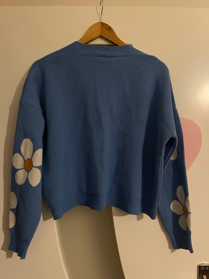 Çiçek Desenli Mavi Düğmeli Kadın Hırka - Görsel 5