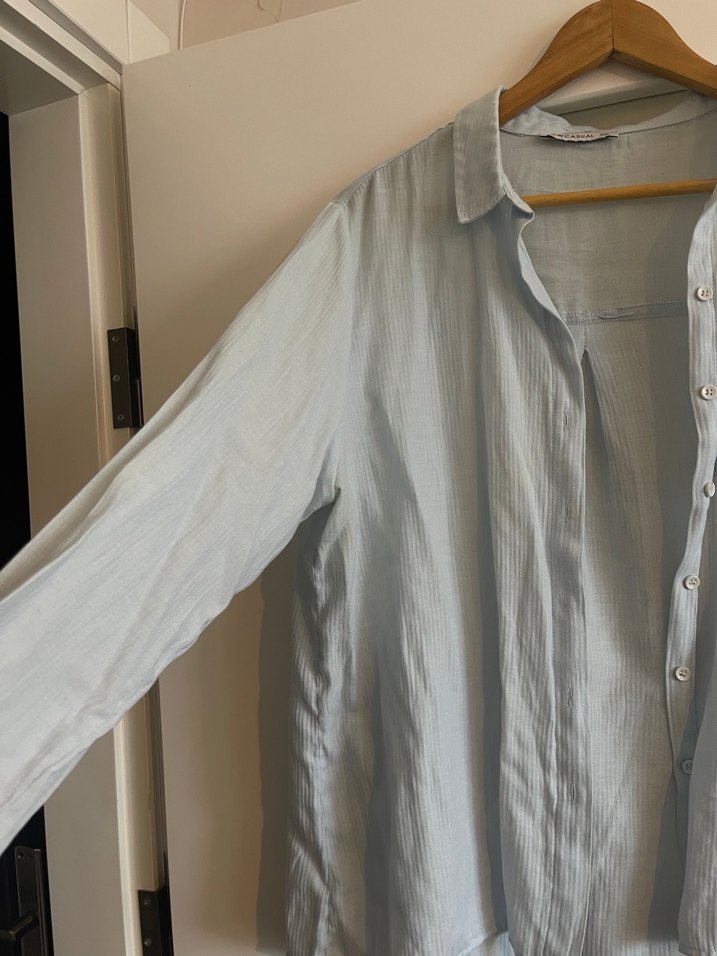 Düğmeli Mavi Keten Gömlek - Görsel 4