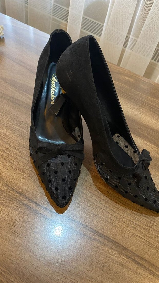 Siyah Puantiyeli Fiyonk Detaylı Stiletto - Görsel 2