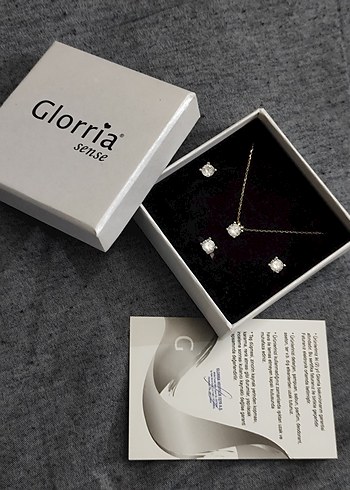 Minimalist Beyaz Taşlı Gümüş Kadın Takı Seti - Görsel 4