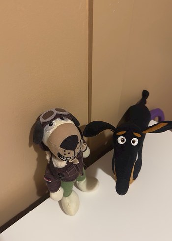 Kahverengi ve Siyah Peluş Oyuncaklar - Görsel 2