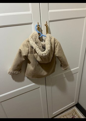 Kız Çocuk Bej Süet Kürklü Ceket zara - Görsel 4
