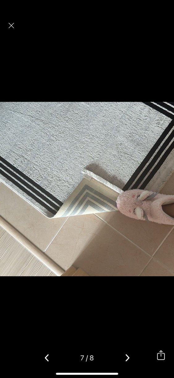 Gri Kenar Detaylı Klasik Halı - Görsel 4