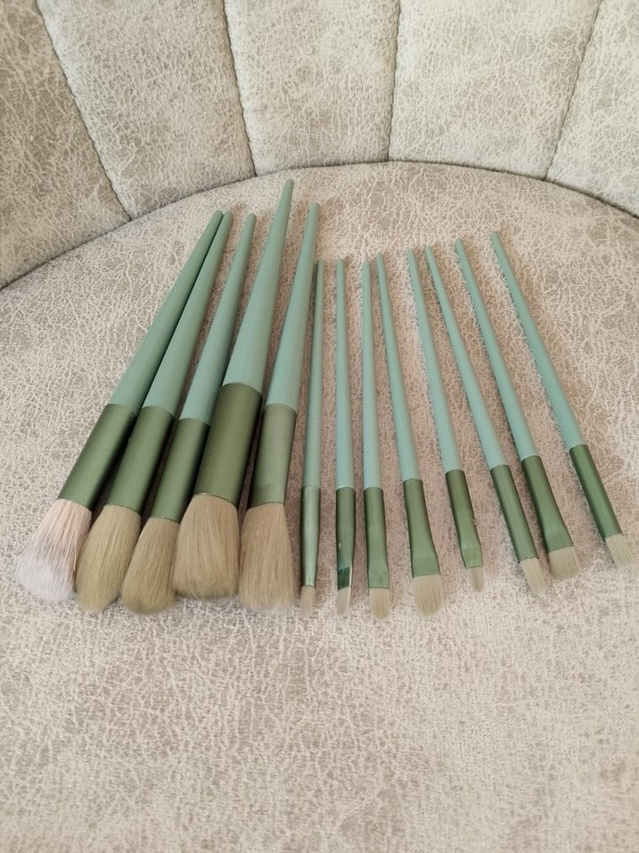 Pastel Yeşil Makyaj Fırça Seti - Görsel 2