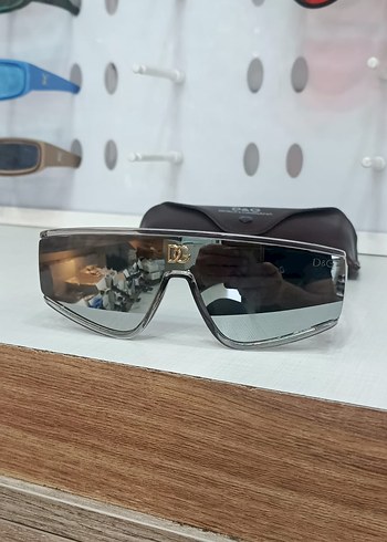 Dolce & Gabbana Gri aynalı Tokalı Klasik Kadın Gözlüğü