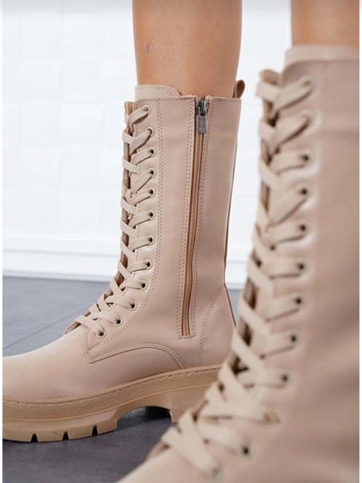 Bej Deri Bağcıklı Kadın Botu - Görsel 3