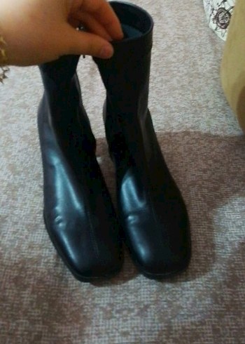 Siyah Deri Tokalı Stiletto Topuklu Kadın Bot - Görsel 2