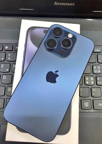 Koyu Mavi iPhone 15 Pro 512 GB Yurtiçi Akıllı Telefon