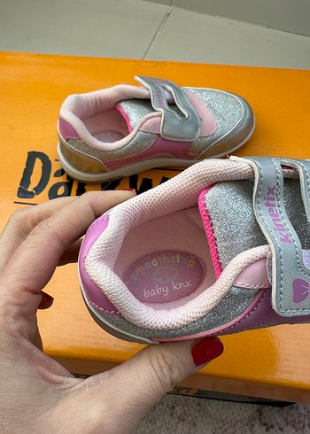 Kız Çocuk Gri-Pembe Cırt Cırtlı Spor Ayakkabı - Görsel 2