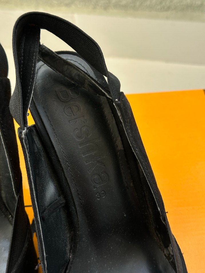 Siyah Tokalı Stiletto Topuklu Kadın Ayakkabı - Görsel 4