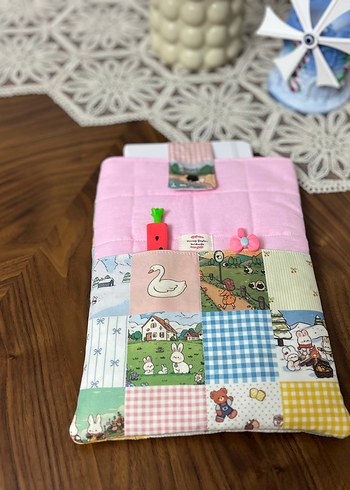 Diğer Mutlu dünya kitap / tablet kılıfı