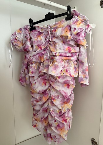 Pembe Batik Desenli Drapeli Mini Tulum