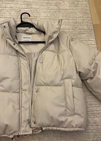 Bershka Mont