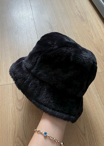 Diğer Siyah Kürk Detaylı Peluş Kadın Şapka