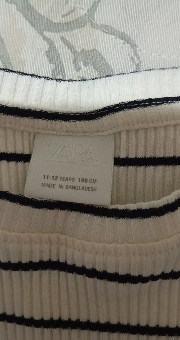 Kız Çocuk Beyaz Zebra Desenli Fırfırlı Tişört - Görsel 2