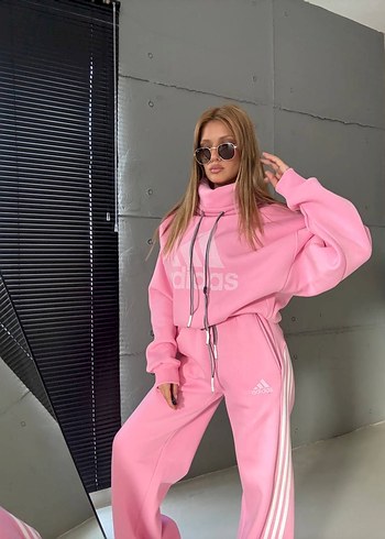 Pembe Boğazlı Kadın Eşofman Üstü